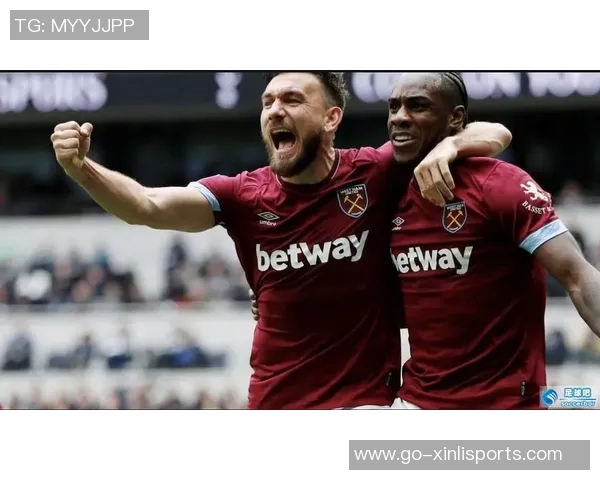 保罗足球:探索这项运动背后的激情与团队精神 保罗足球:探索这项运动背后的激情与团队精神